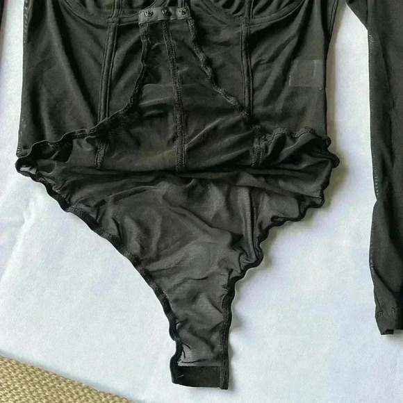 Princess Polly Sheer Black See Thru Mesh Bodysuit Long Sleeve Sz 8 Medium - Picture 8 of 13